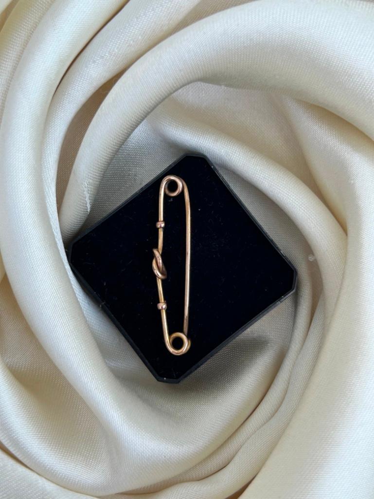 Antique 9ct Gold Lover Knot Bar Brooch - Image 5 of 5