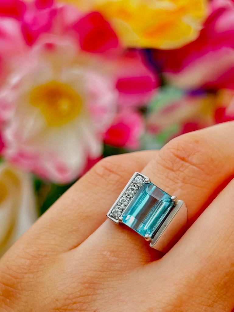 Amazing Modernistic Aquamarine and Diamond Ring in Chunky White Gold - Image 12 of 12