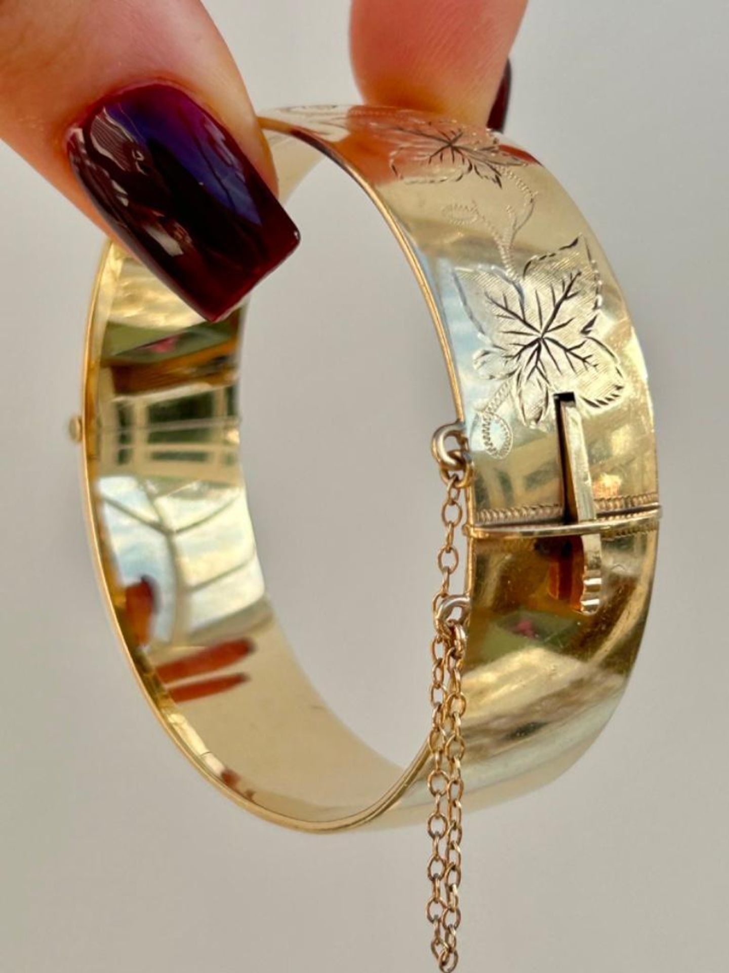 Charles Green & Sons 9ct Gold Metal Core Bangle - Image 4 of 8