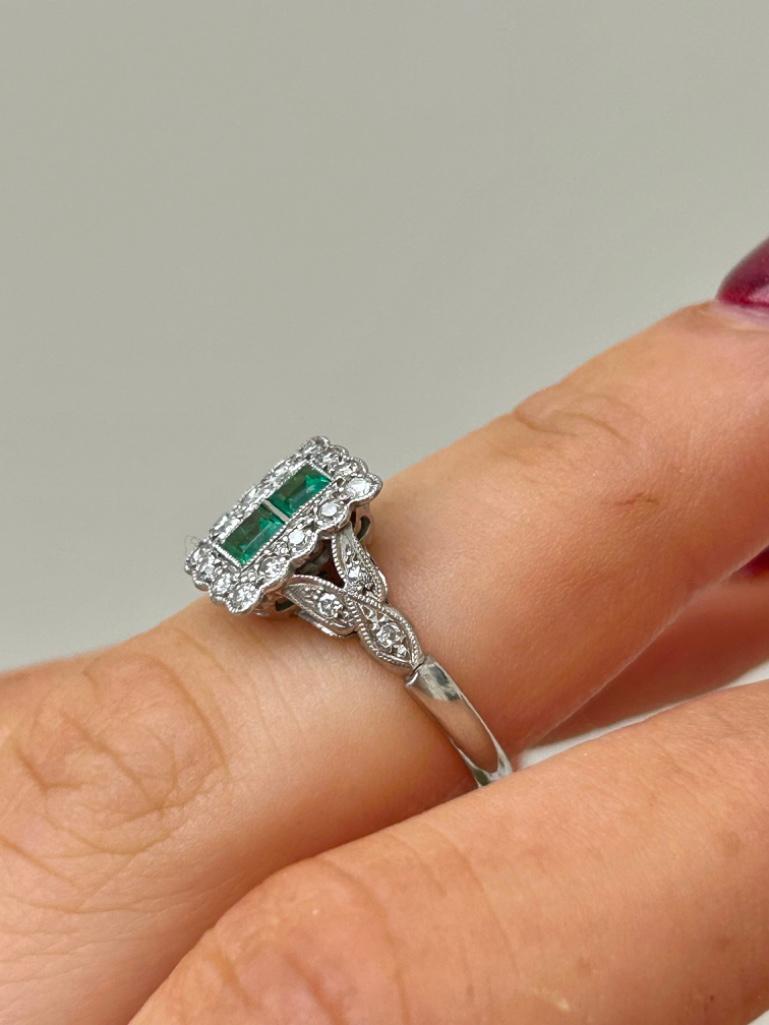 Wonderful Art Deco Era Platinum Emerald and Diamond Ring - Image 6 of 11