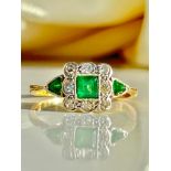 Art Deco Era Emerald and Diamond Ring in 18ct Yellow Gold