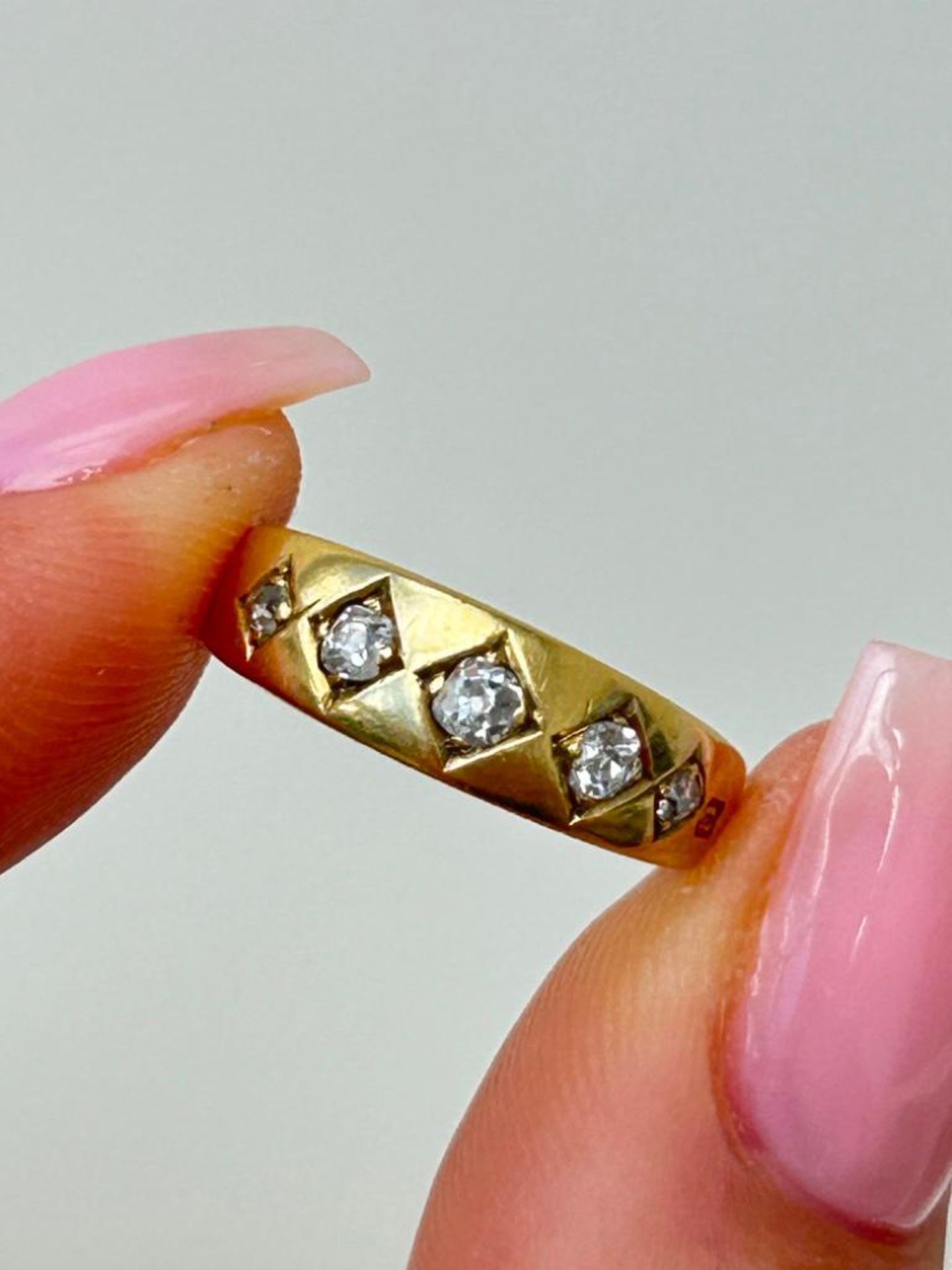 Antique 18ct Yellow Gold Diamond 5 Stone Ring C.1879 - Image 2 of 8
