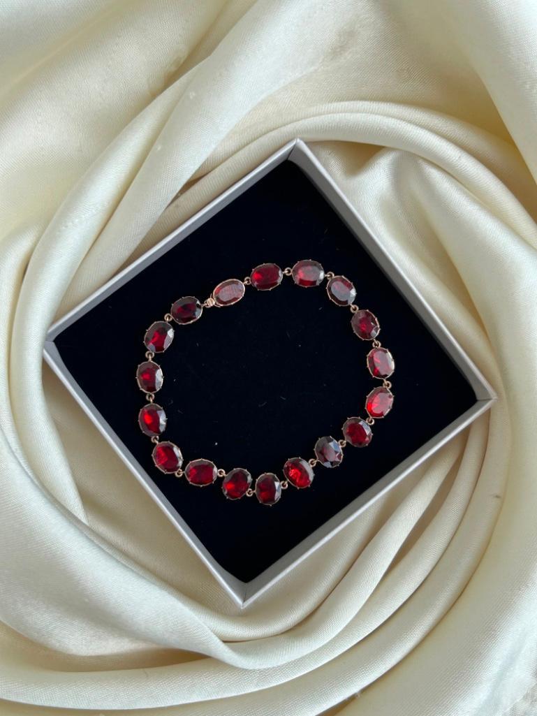 Outstanding Georgian Era Flat Cut Garnet and Gold Bracelet - Image 3 of 7