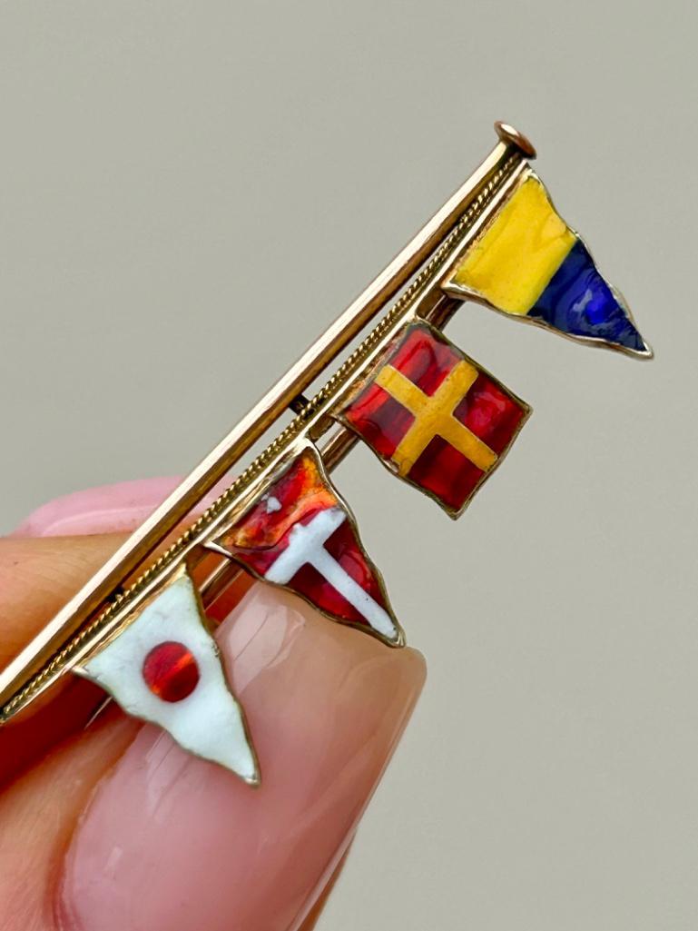 Amazing 9ct Yellow Gold Enamel Multi Flags Brooch