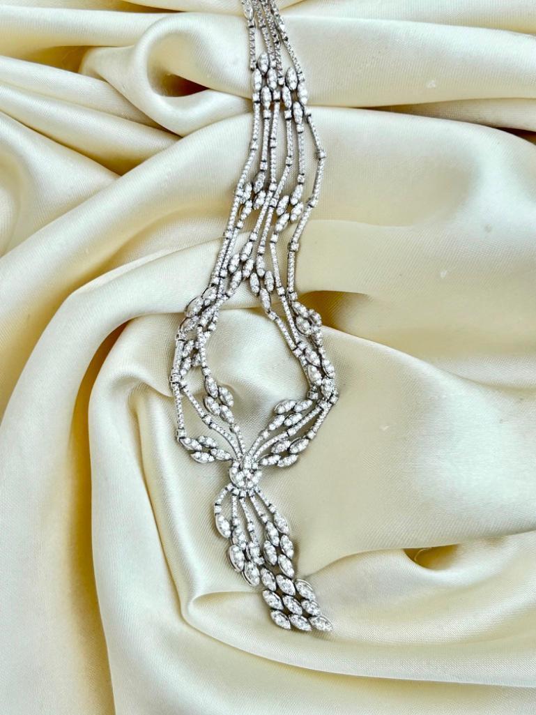 18ct White Gold and 10 Carat Plus Diamond Necklace - Bild 6 aus 14