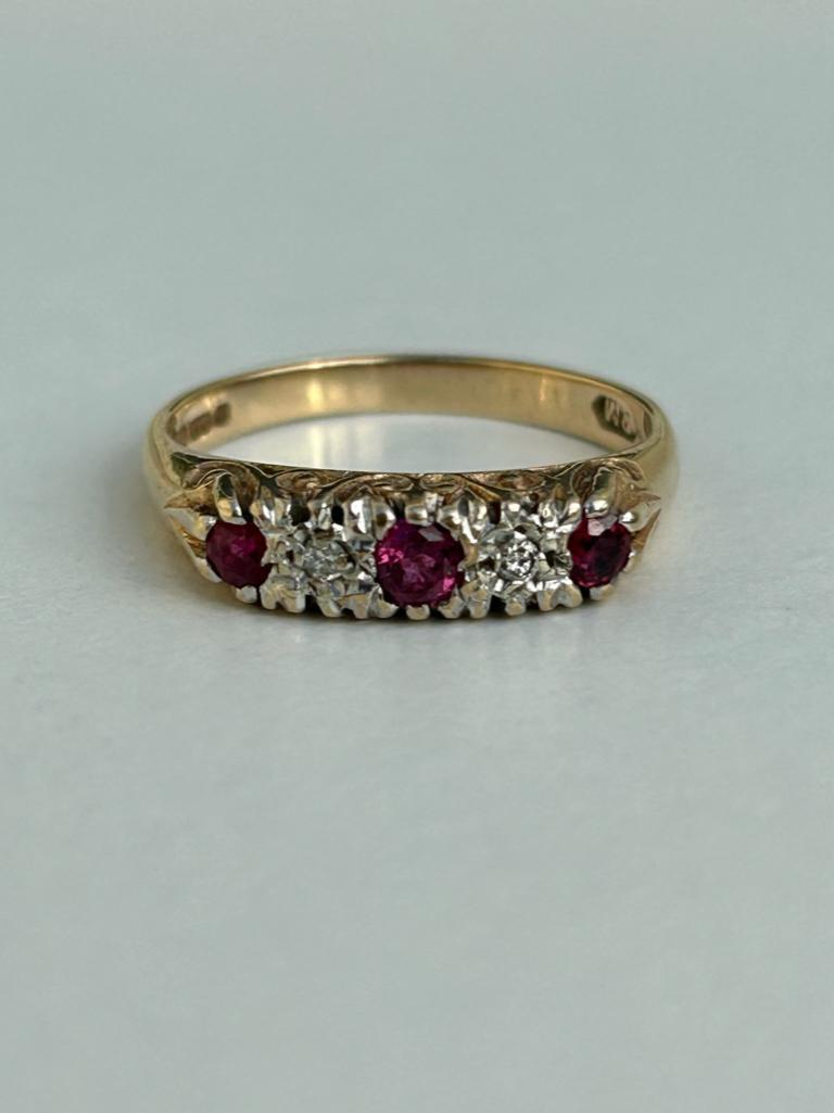 Ruby and Diamond 5 Stone Ring in Yellow Gold - Image 4 of 8