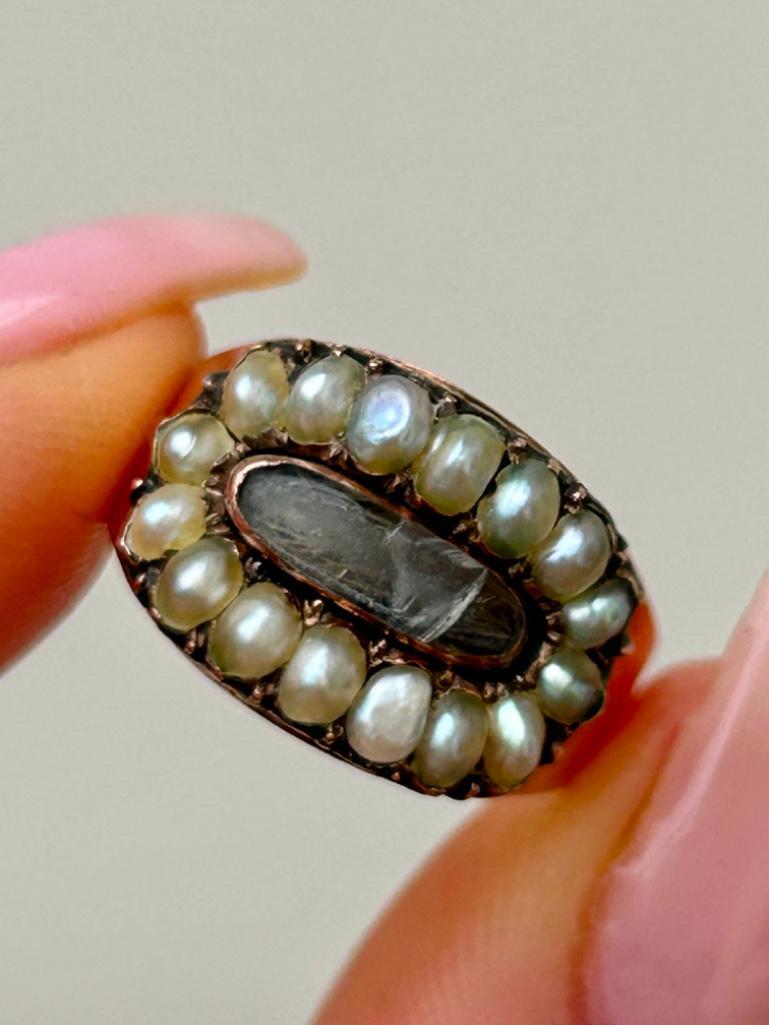 Chunky Georgian Era Pearl and Gold Locket Front Ring AF - Image 3 of 6