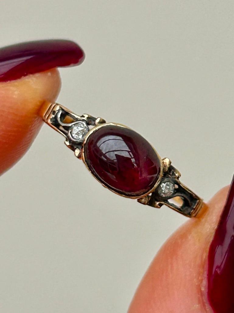 Georgian Cabochon Garnet and Diamond Ring in Gold - Image 11 of 11