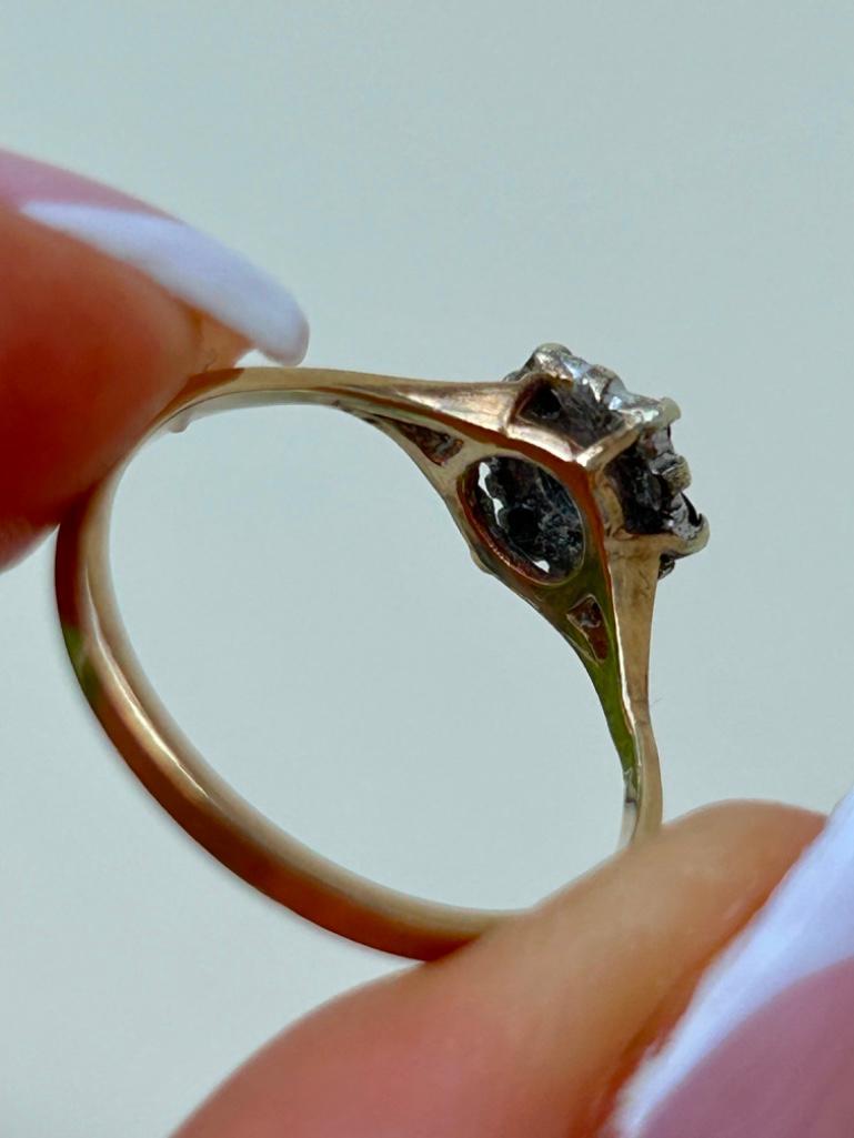 Sweet 9ct Gold Sapphire and Diamond Cluster Ring - Image 5 of 6