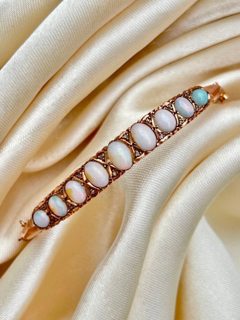 Opal and Diamond Bangle in 9ct Gold - Image 2 of 9