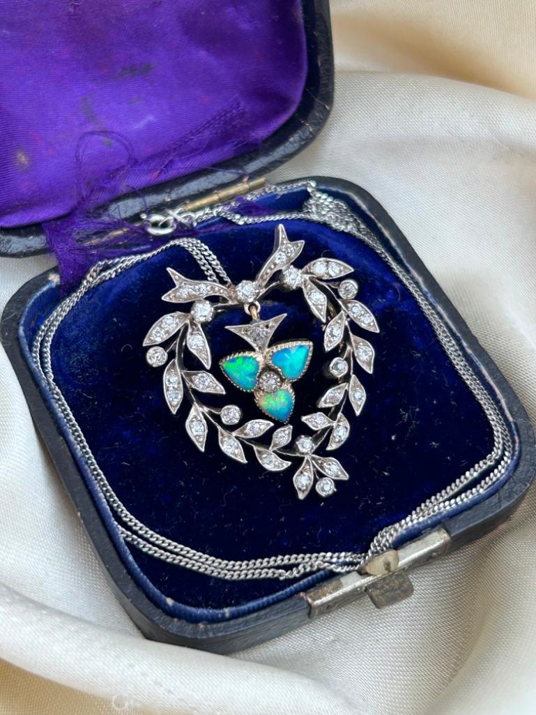 Incredible Antique Opal and Diamond Pendant on Platinum Chain in Original Fitted Box - Image 5 of 11