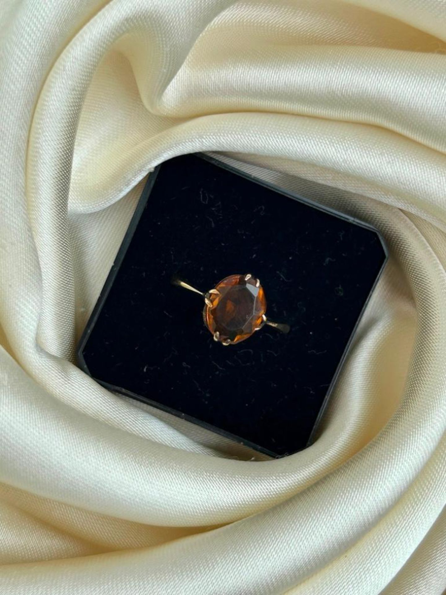 Sweet 9ct Gold Citrine Solitaire Ring - Image 4 of 6