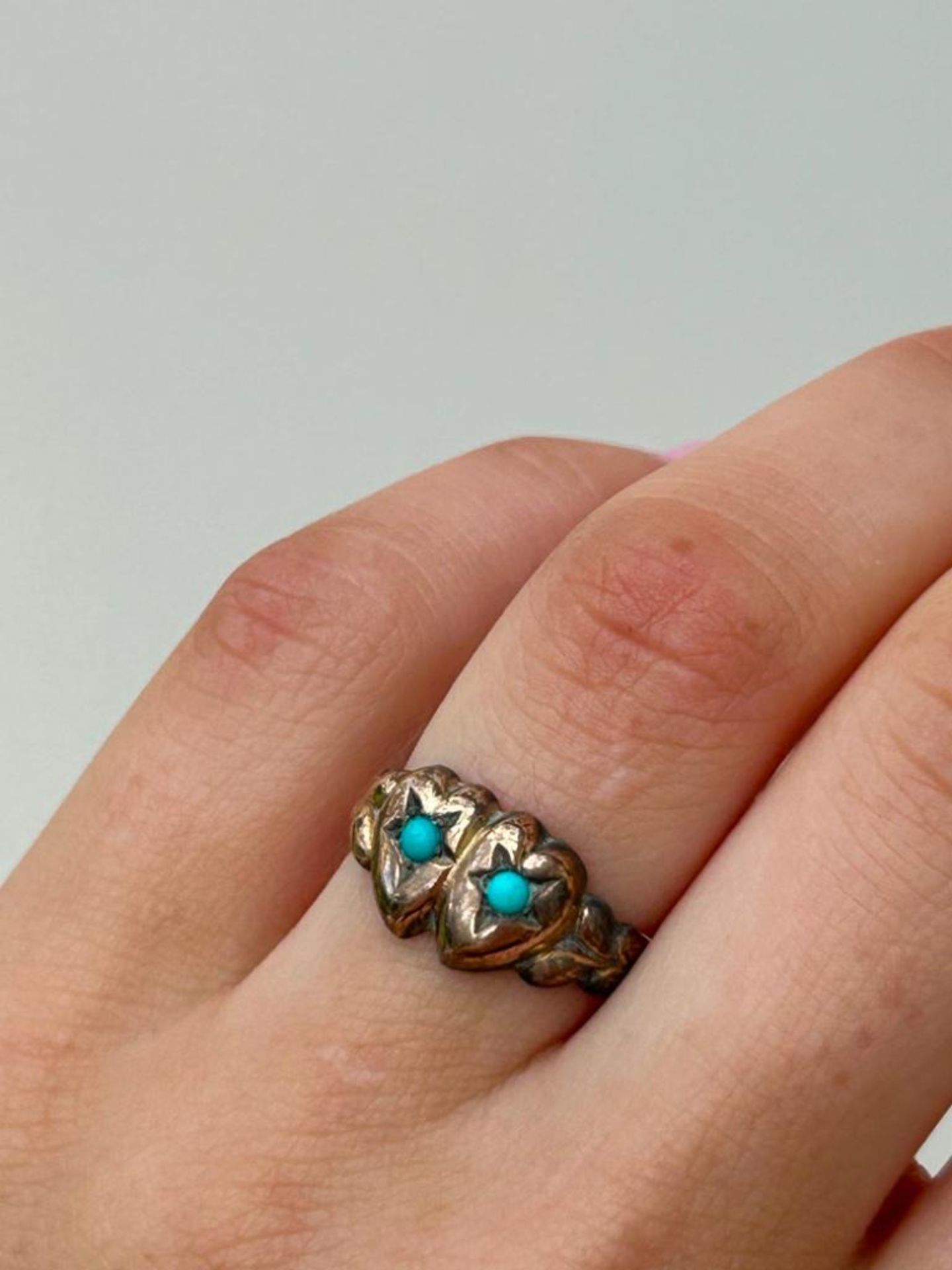 Antique 9ct Gold Turquoise Double Hearts Ring - Image 2 of 6