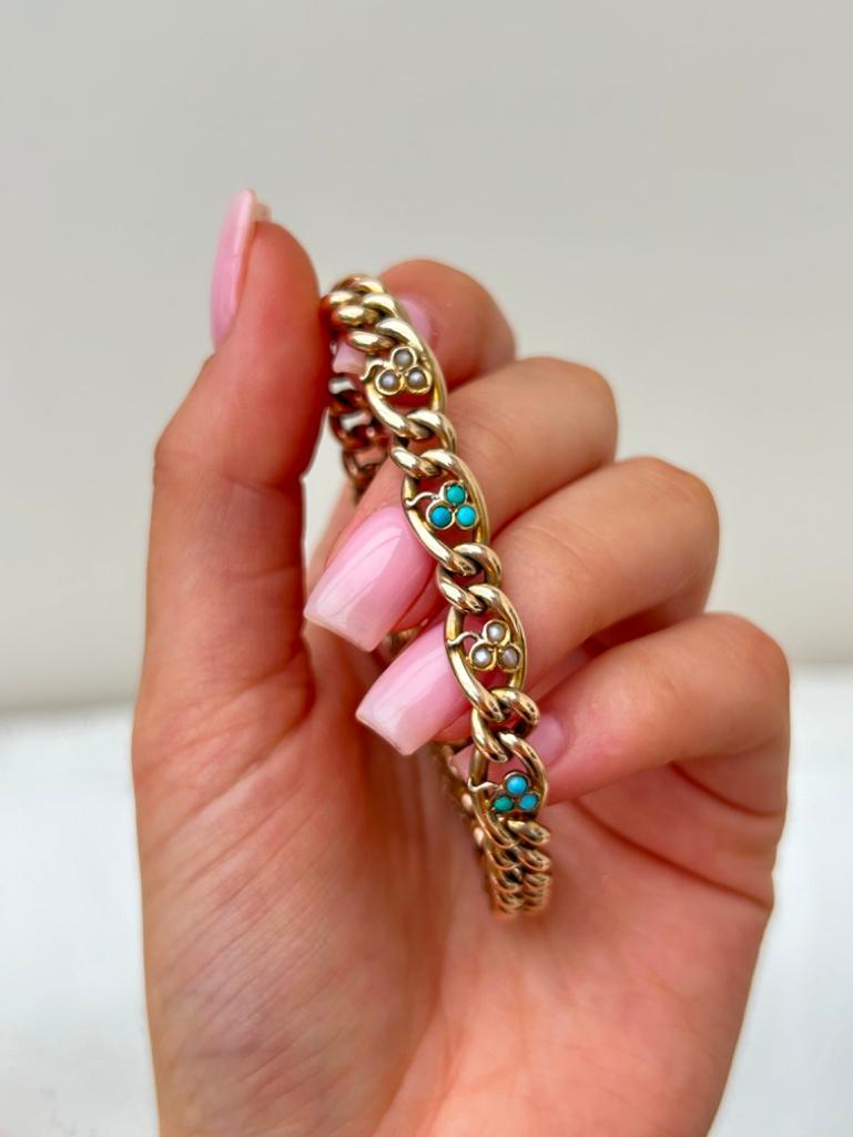 Antique 9ct Gold Curb Bracelet with Turquoise and Pearl Clovers - Image 4 of 7