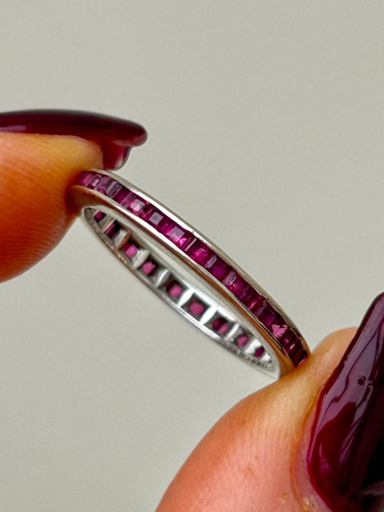 Wonderful Ruby Full Eternity Band Ring in White Gold - Image 7 of 9