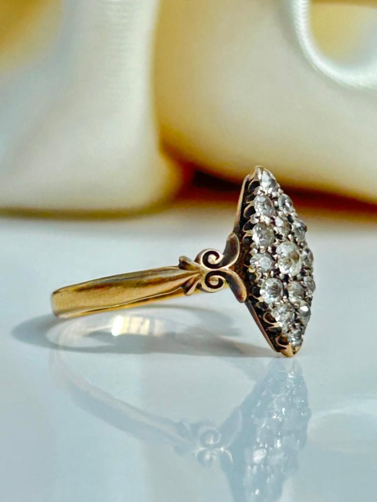 Antique 18ct Yellow Diamond Navette / Marquise Ring - Image 2 of 9