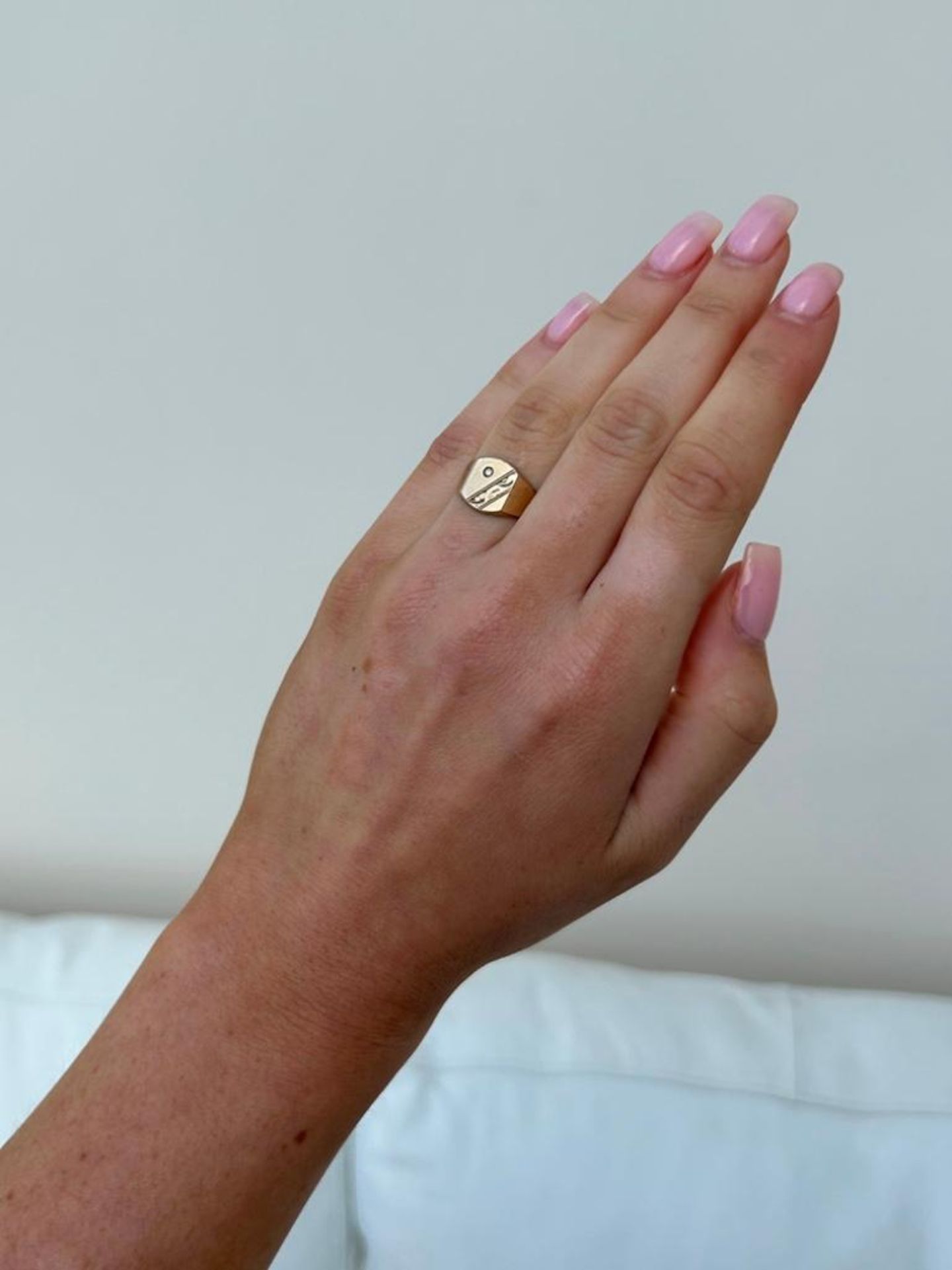 Vintage Diamond Gold Signet Ring - Image 3 of 7