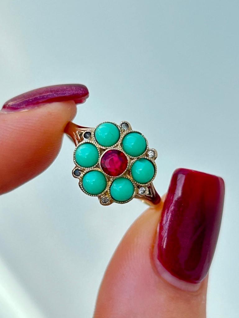 9ct Yellow Gold Turquoise and Garnet Flower Ring - Image 2 of 8