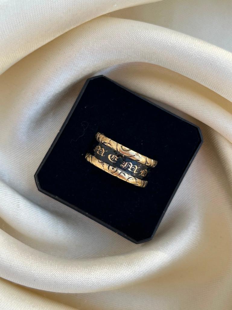 Antique 18ct Yellow Gold Wide Enamel Mourning Band Ring C.1823 - Image 10 of 11