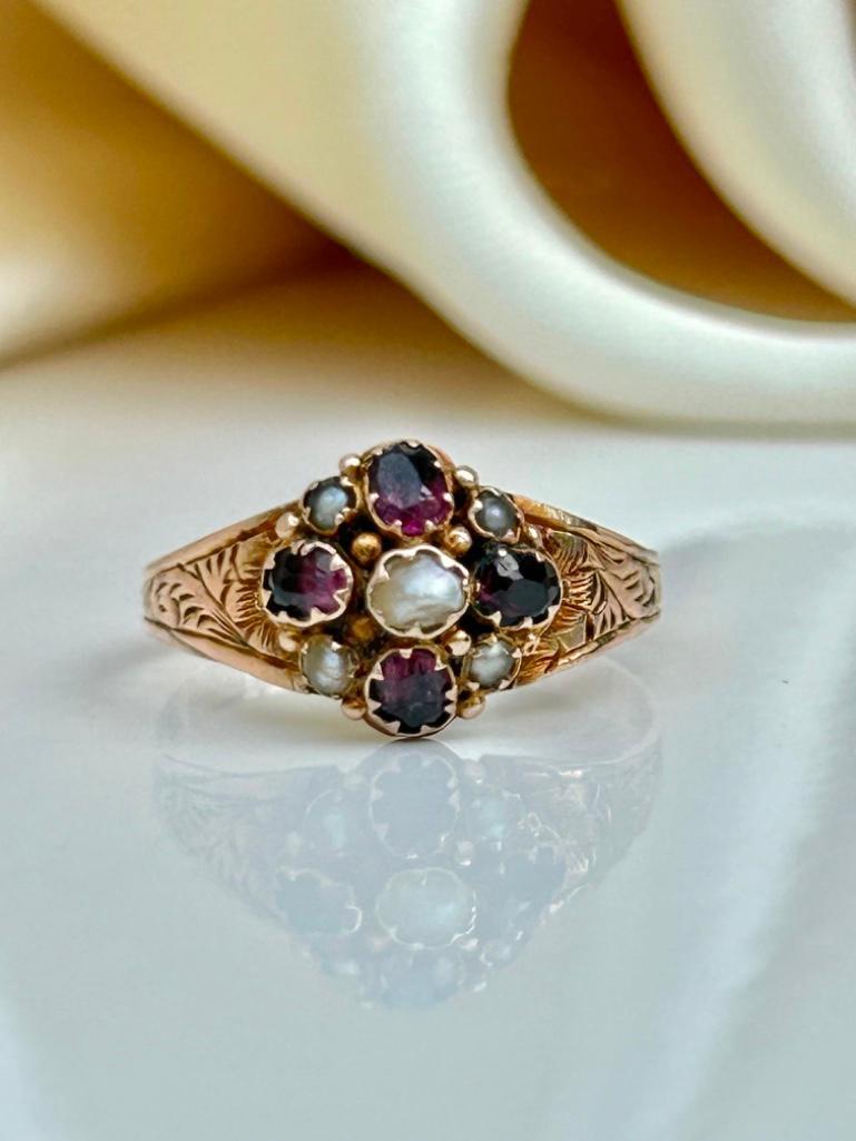 Antique 9ct Yellow Gold Garnet and Pearl Ring