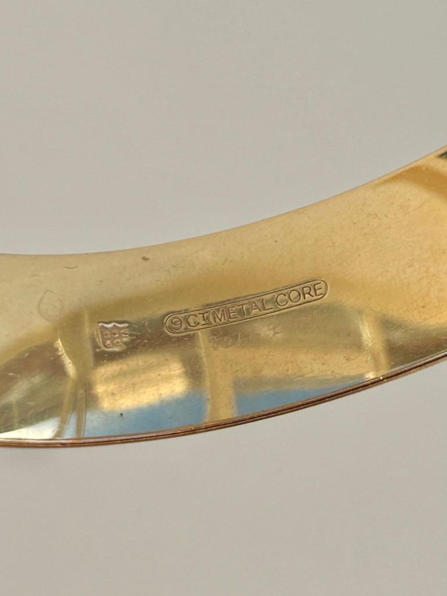 Charles Green & Sons 9ct Gold Metal Core Bangle - Image 5 of 8