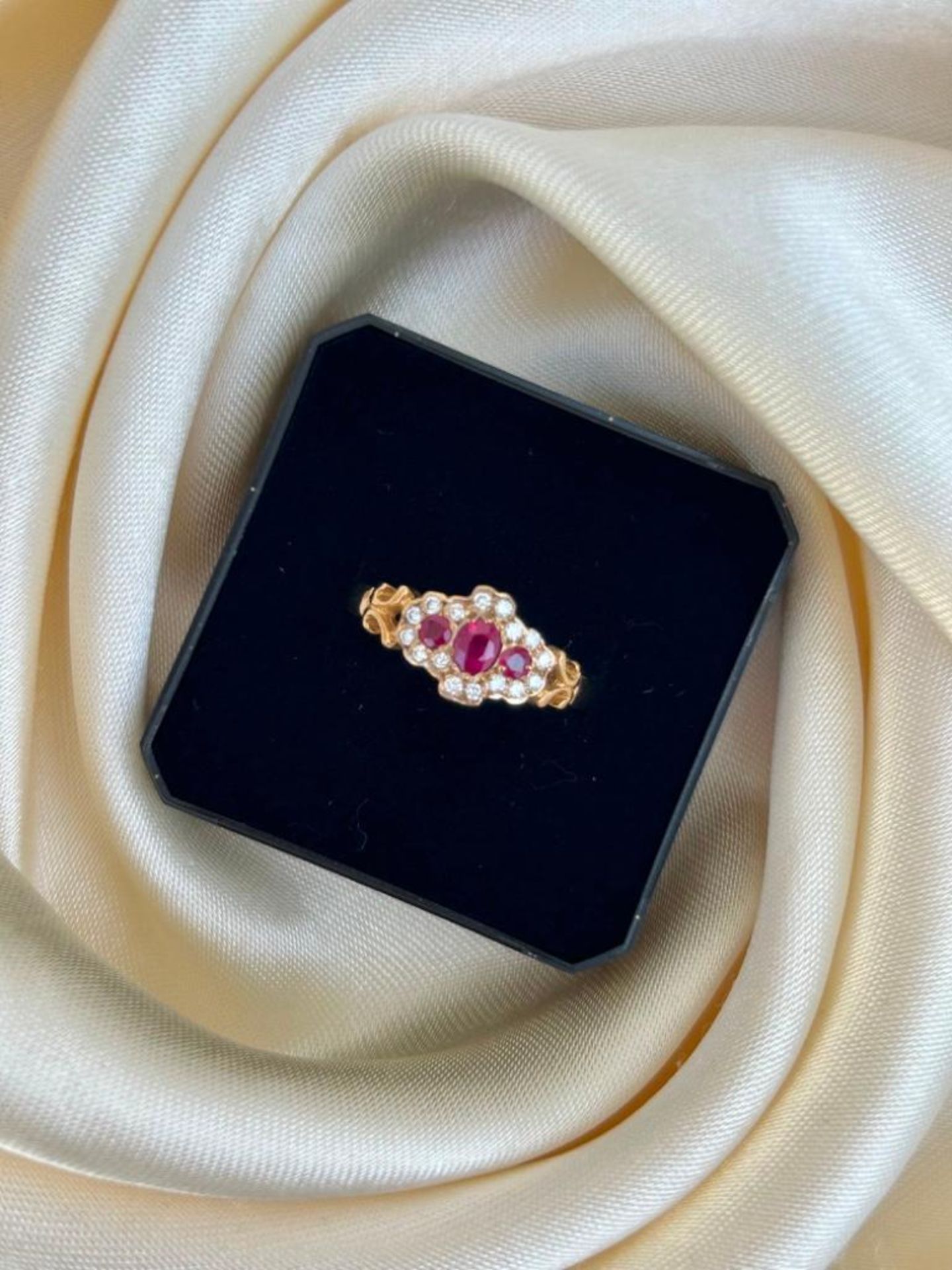 9ct Gold Ruby and Diamond Dress Ring - Image 3 of 6