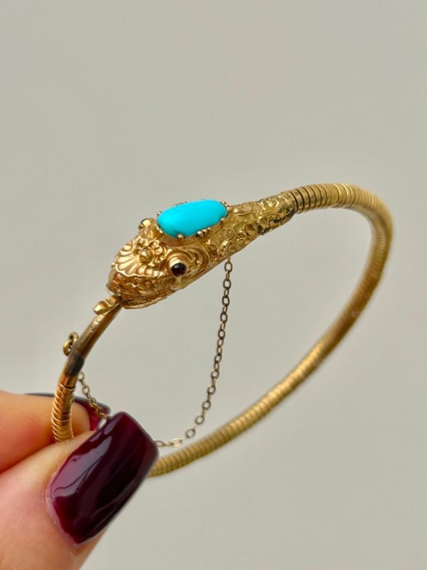 Antique 18ct Yellow Gold Snake Bangle with Turquoise Head in Box - Image 5 of 12