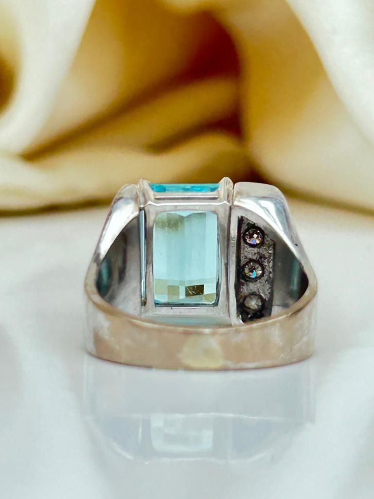 Amazing Modernistic Aquamarine and Diamond Ring in Chunky White Gold - Image 8 of 12