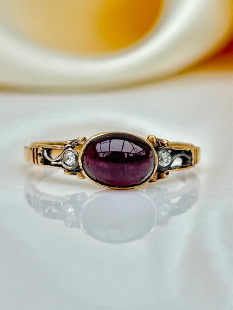 Georgian Cabochon Garnet and Diamond Ring in Gold - Image 3 of 11