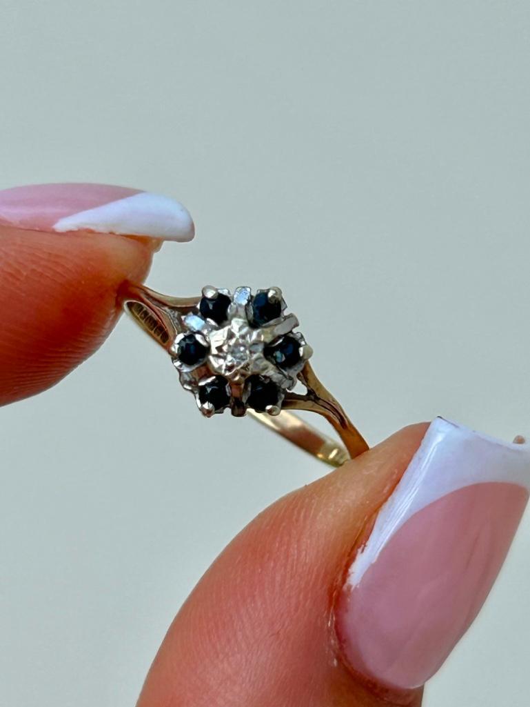 Sweet 9ct Gold Sapphire and Diamond Cluster Ring