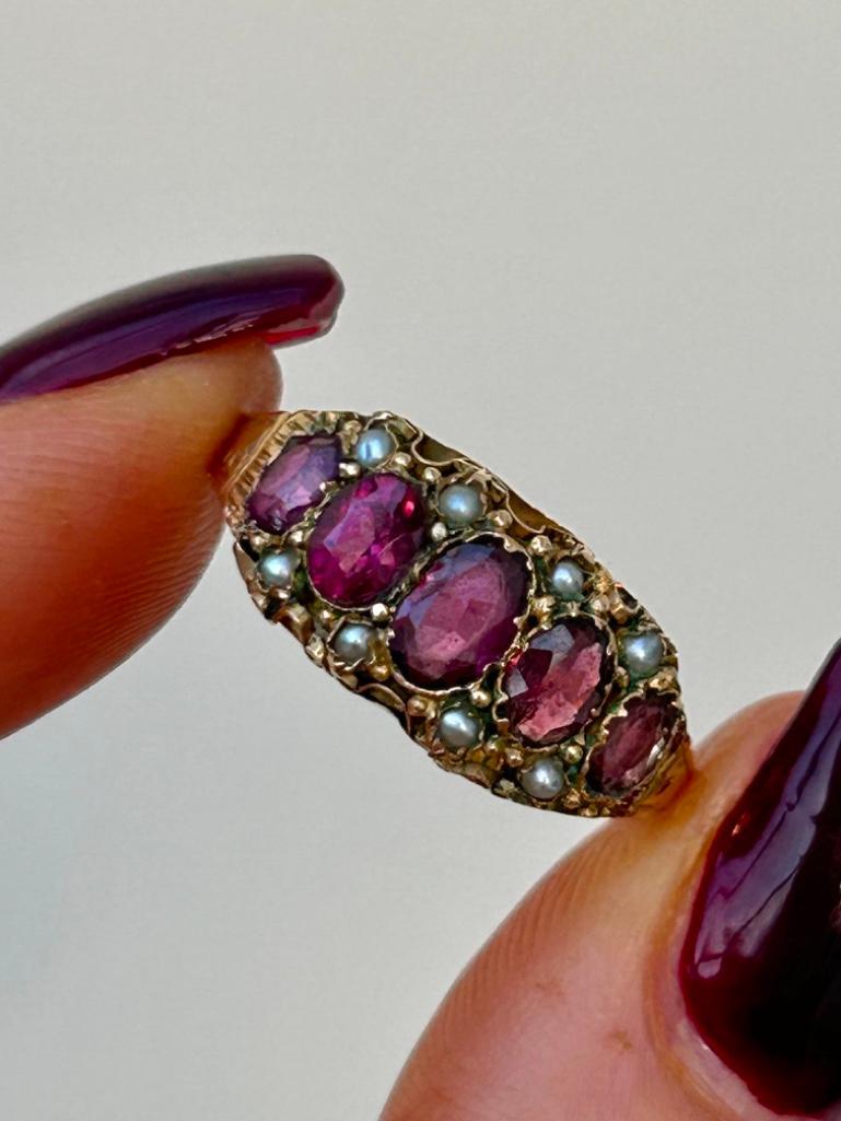 Antique 15ct Yellow Gold Ornate Amethyst and Pearl 5 Stone Ring