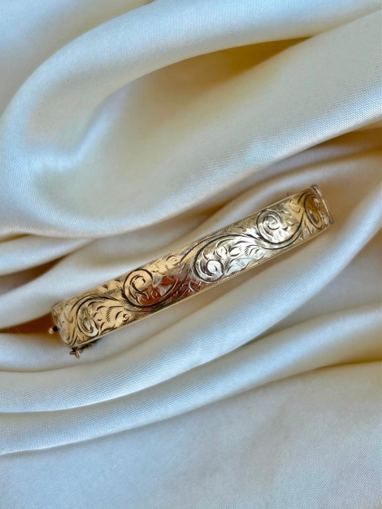 Vintage 9ct Metal Core Bangle / Bracelet - Image 7 of 8