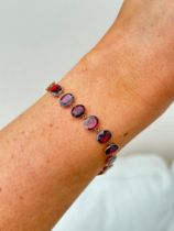 Outstanding Georgian Era Flat Cut Garnet and Gold Bracelet