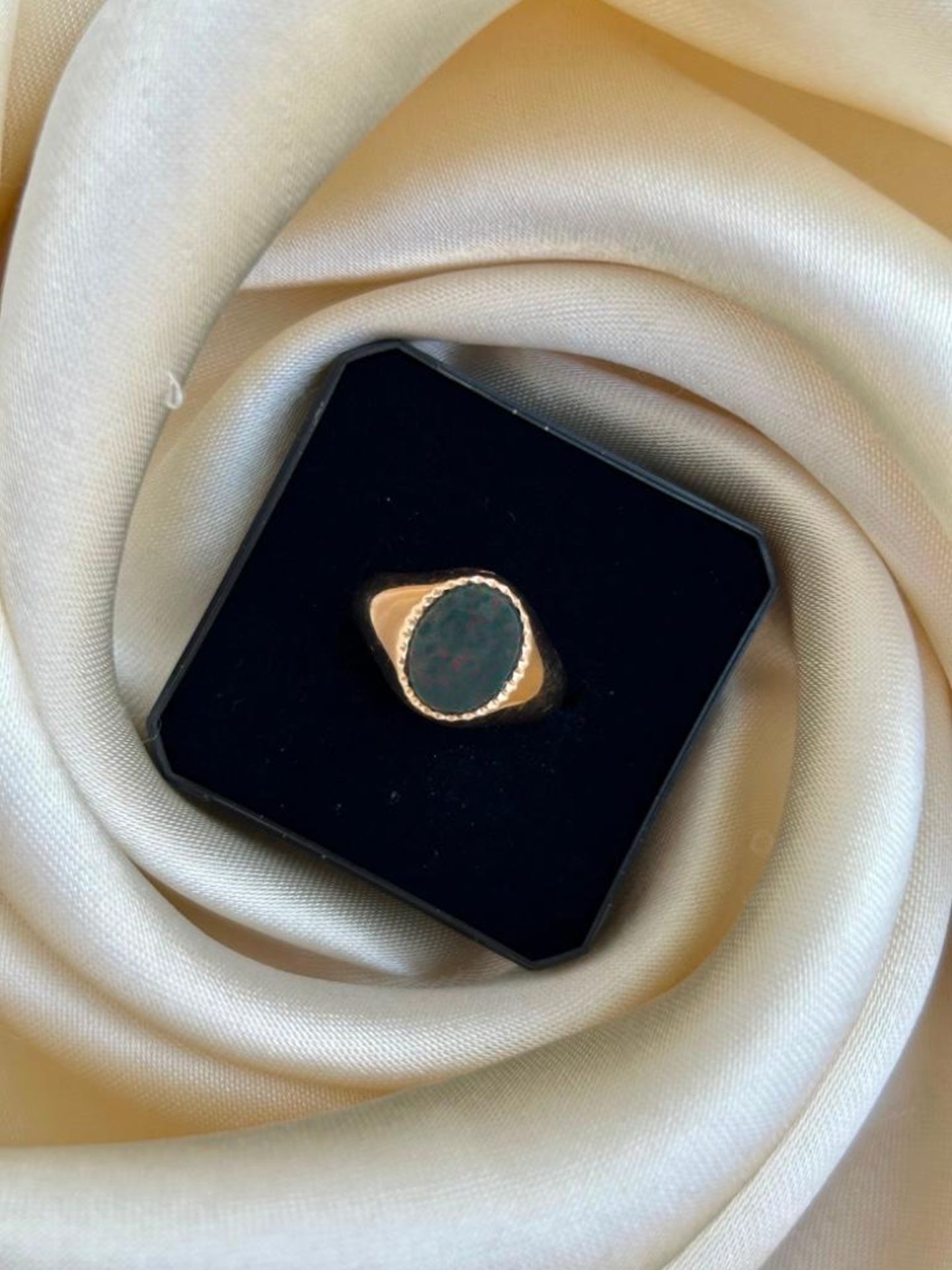 Vintage 9ct Yellow Gold and Onyx Signet Ring - Image 3 of 6