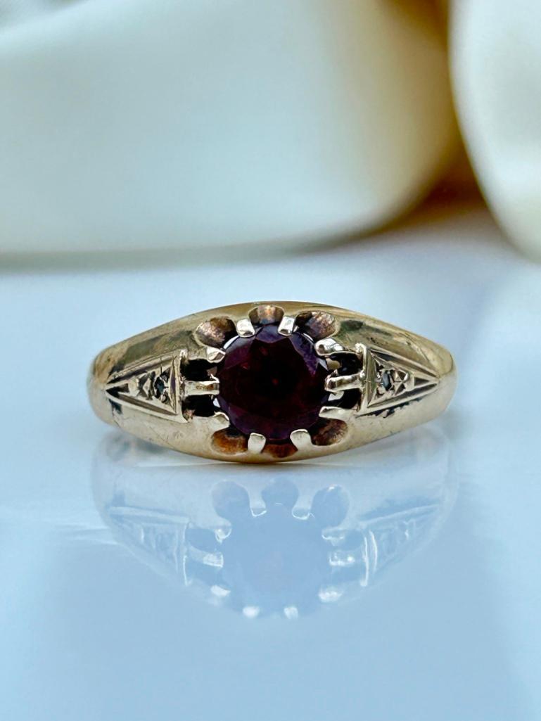 Antique Gold Garnet and Rose Cut Diamond Belcher Ring - Image 4 of 7