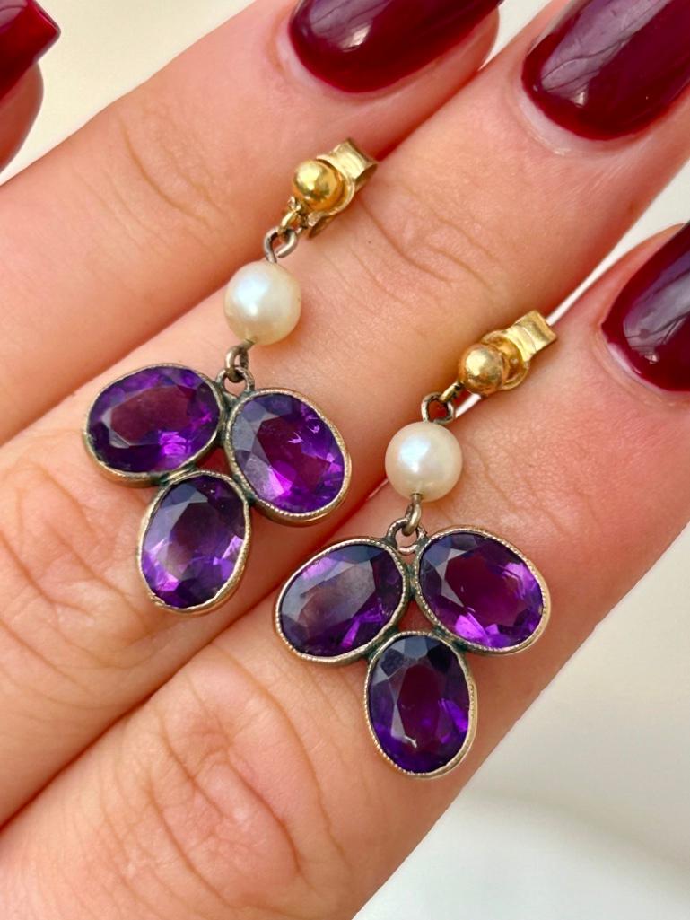 Wonderful Gold and Amethyst Drop Earrings