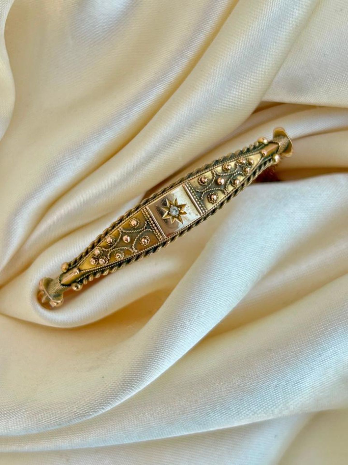 Antique Gold Diamond Bangle Bracelet