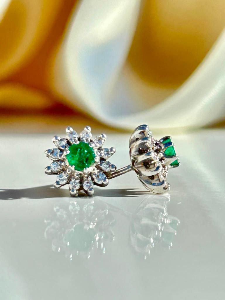 Outstanding 18ct White Gold Emerald and Diamond Flower Large Cluster Earrings - Image 2 of 7