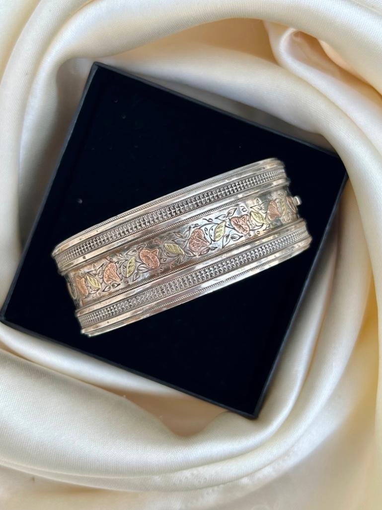 Antique Victorian Silver Bangle with Gold Overlay - Image 5 of 5