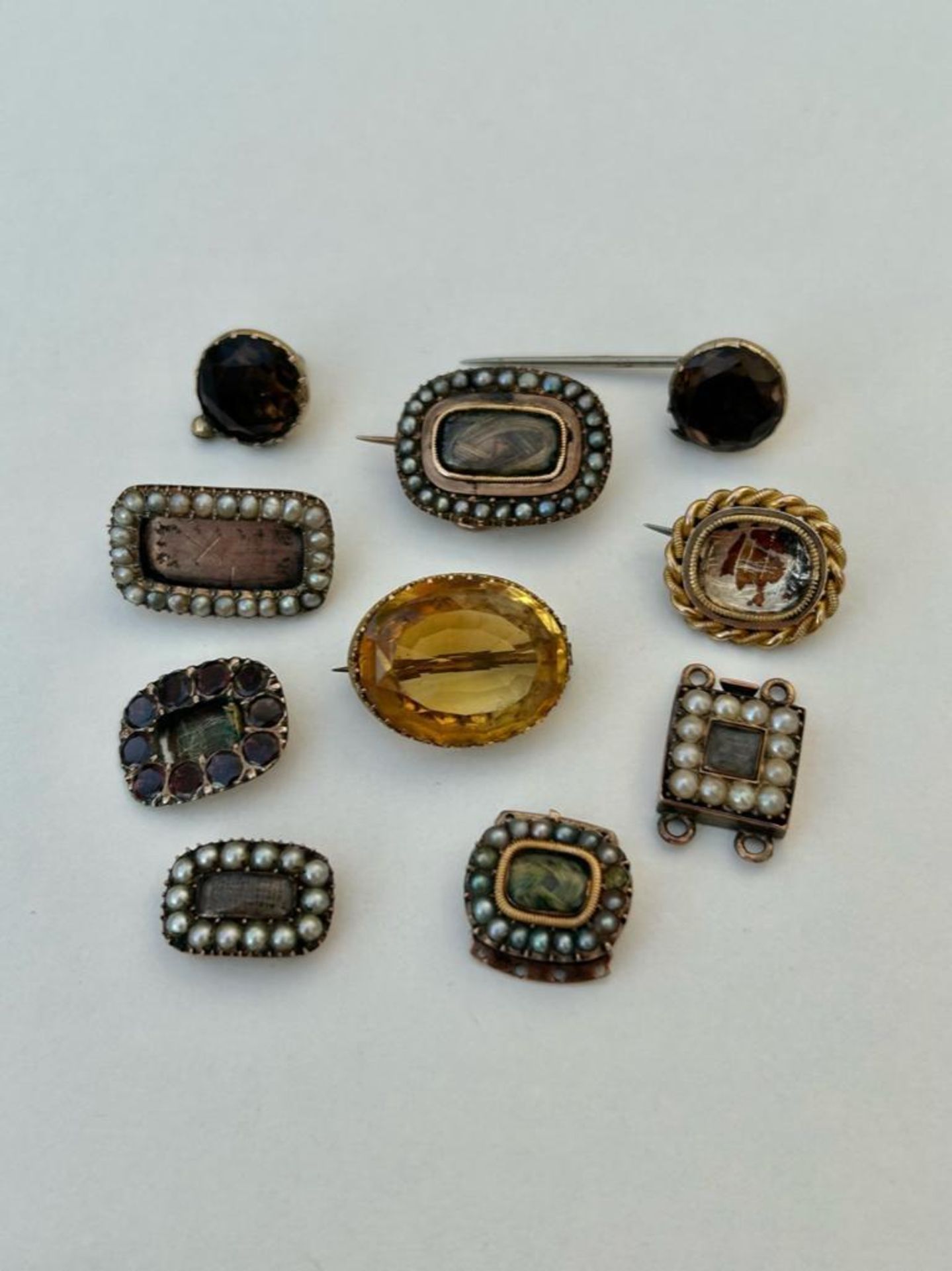 Mixed Lot of Antique Georgian Gold Brooches - Image 3 of 4