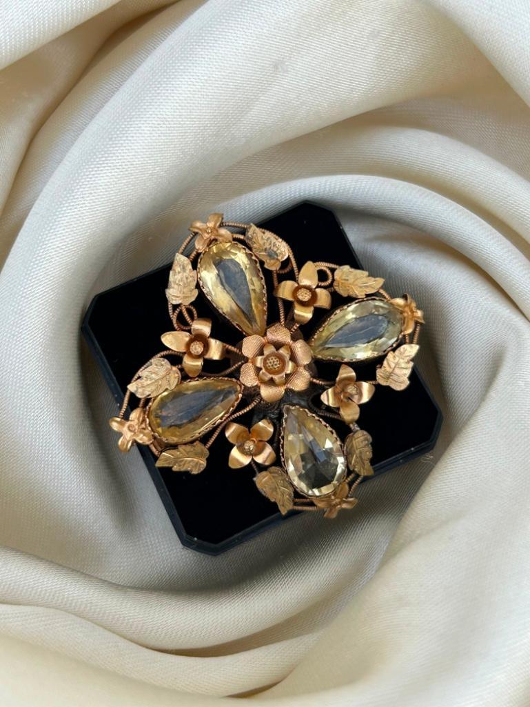 Antique Large Gold and Citrine Floral Brooch - Image 5 of 8