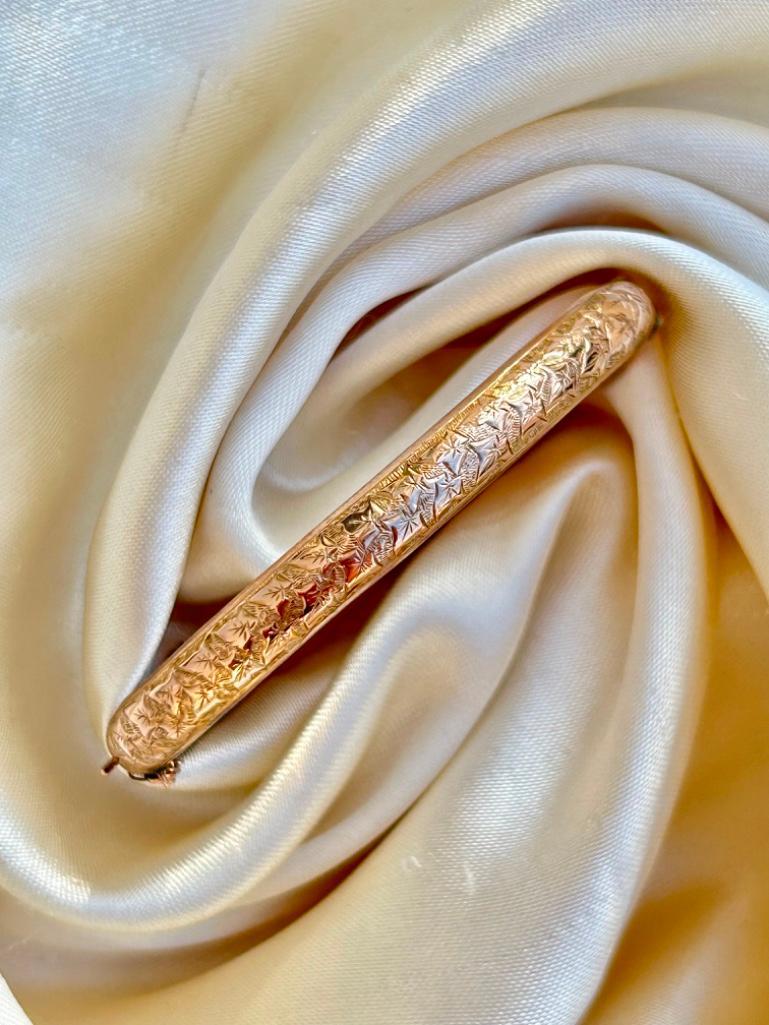 Wonderful Antique Floral Gold Bangle Bracelet