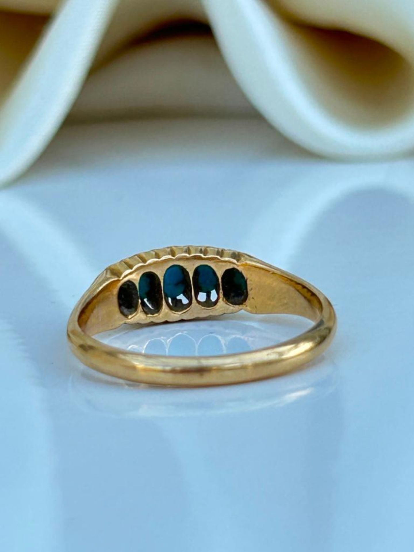 Sweet 9ct Gold Turquoise 5 Stone Ring - Image 7 of 7