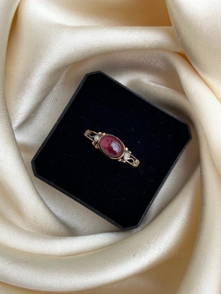 Georgian Cabochon Garnet and Diamond Ring in Gold - Image 7 of 11