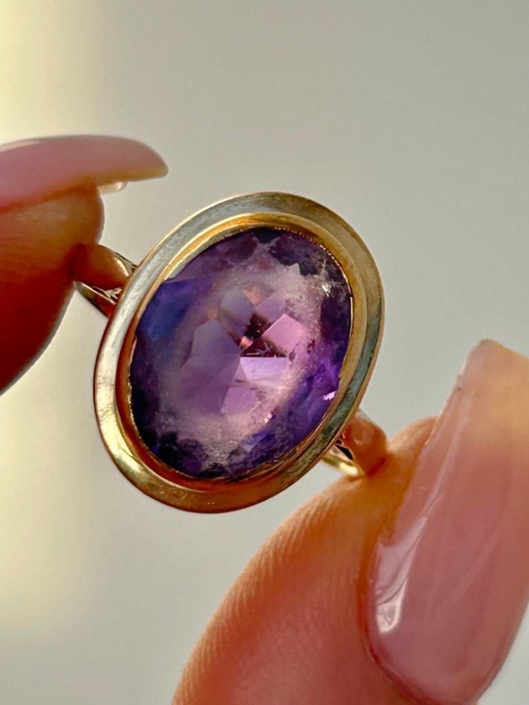 Sweet 9ct Yellow Gold Amethyst Cocktail Ring