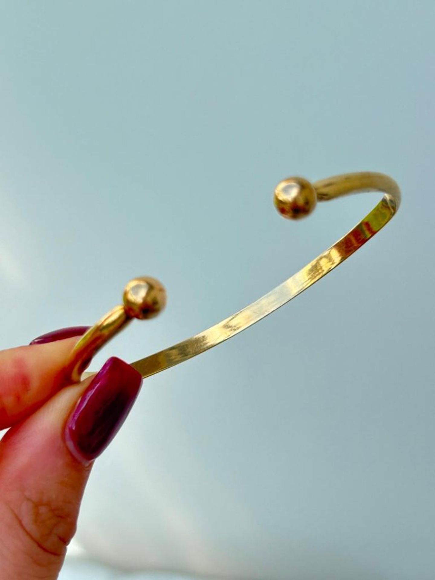 Vintage 9ct Yellow Gold Torque Bangle Bracelet - Image 5 of 7