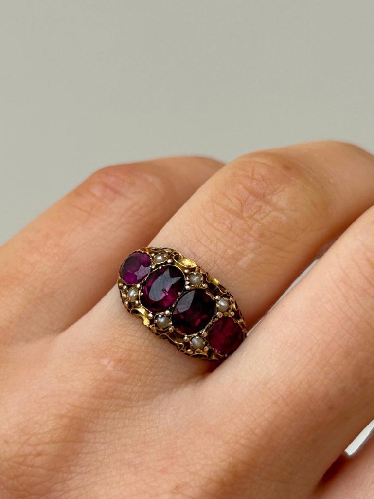 Georgian Era Flat Cut Garnet Gold Ring - Image 2 of 8