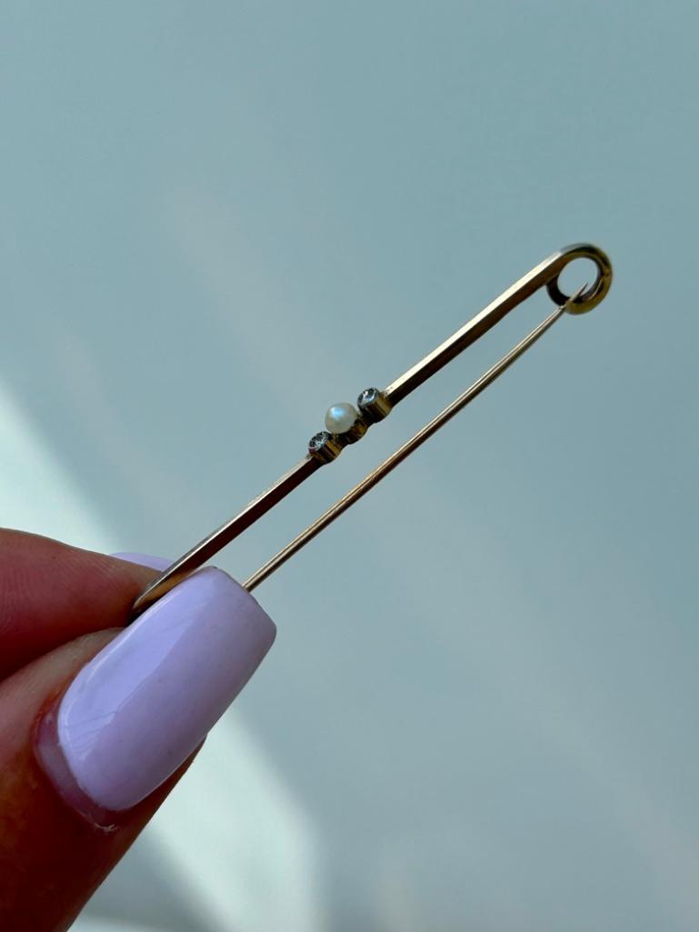 Antique 15ct Yellow Gold Diamond and Pearl Bar Brooch - Image 4 of 6