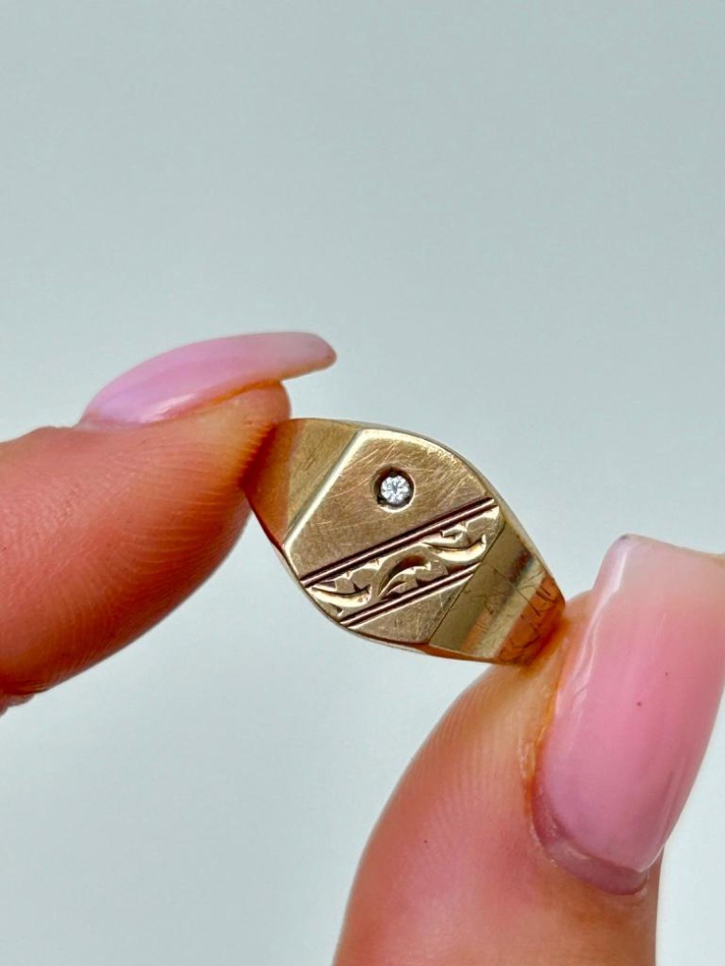 Vintage Diamond Gold Signet Ring - Image 7 of 7