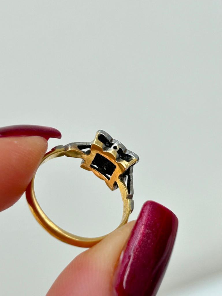 Sweet 18ct Yellow Gold and Platinum Sapphire and Diamond Square Ring - Image 6 of 8